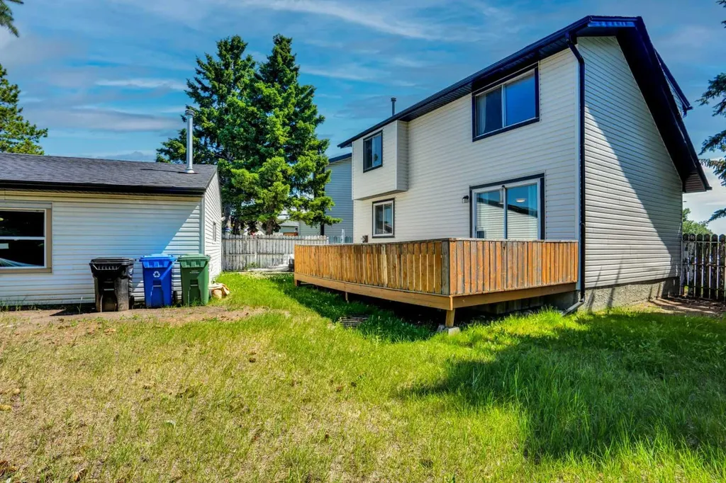 36 Falton Court NE Calgary AB T3J 1J3