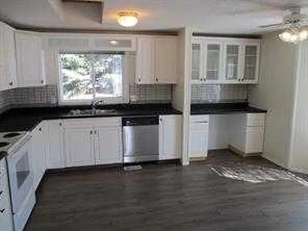 914 2b Street SE Manning AB T0H 2M0