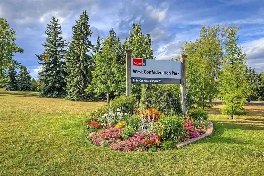2431 23 Street NW Calgary AB T2M 3y3