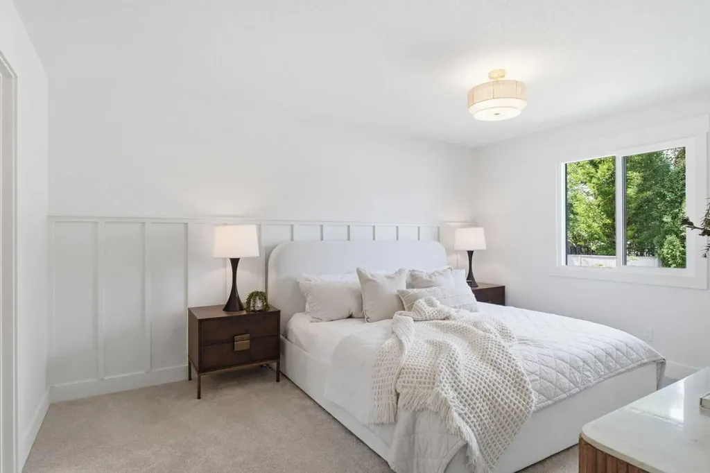 31 Midvalley Road SE Calgary AB T2X 1K5