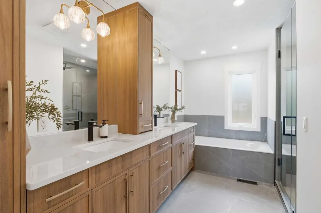 31 Midvalley Road SE Calgary AB T2X 1K5