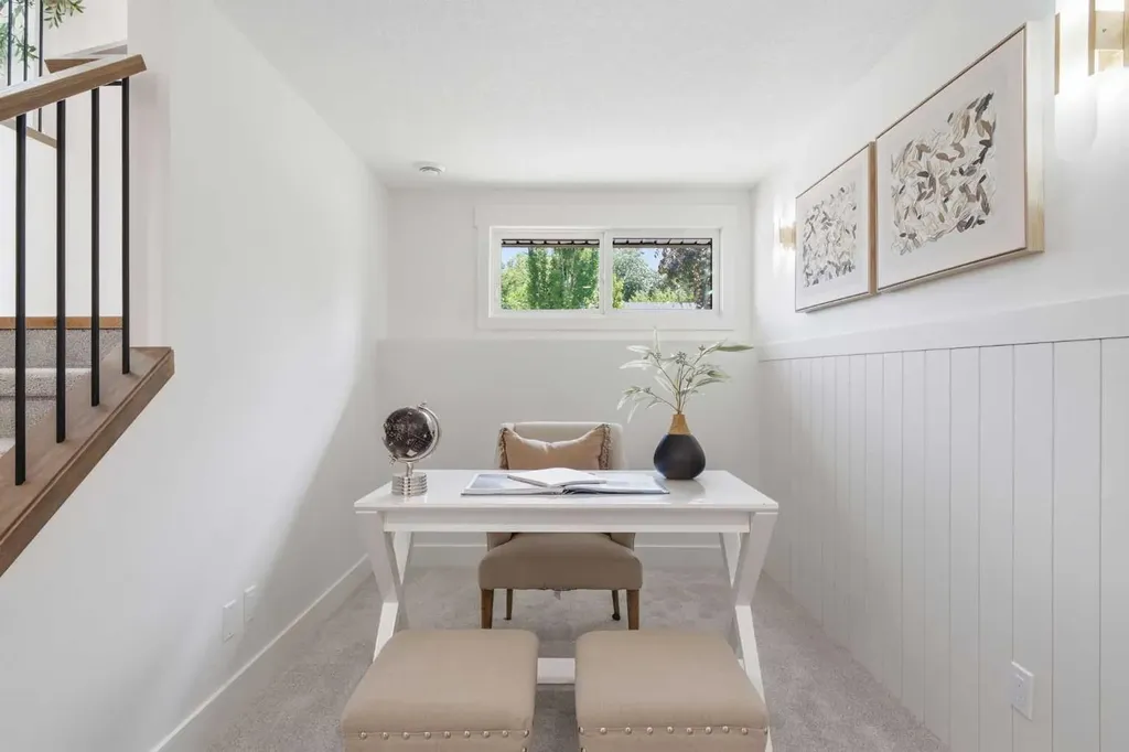 31 Midvalley Road SE Calgary AB T2X 1K5