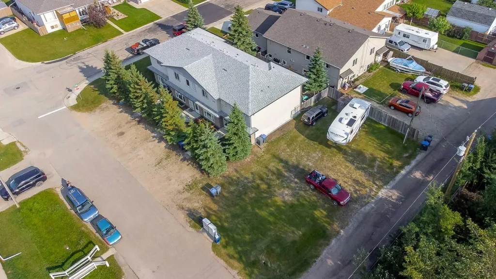 4406 46 Avenue Sylvan Lake AB T4S 1W7