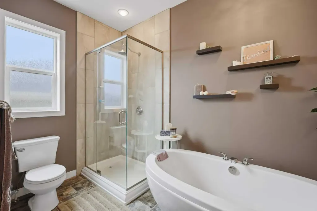 3908 49 Avenue Ponoka AB T4J 0B6