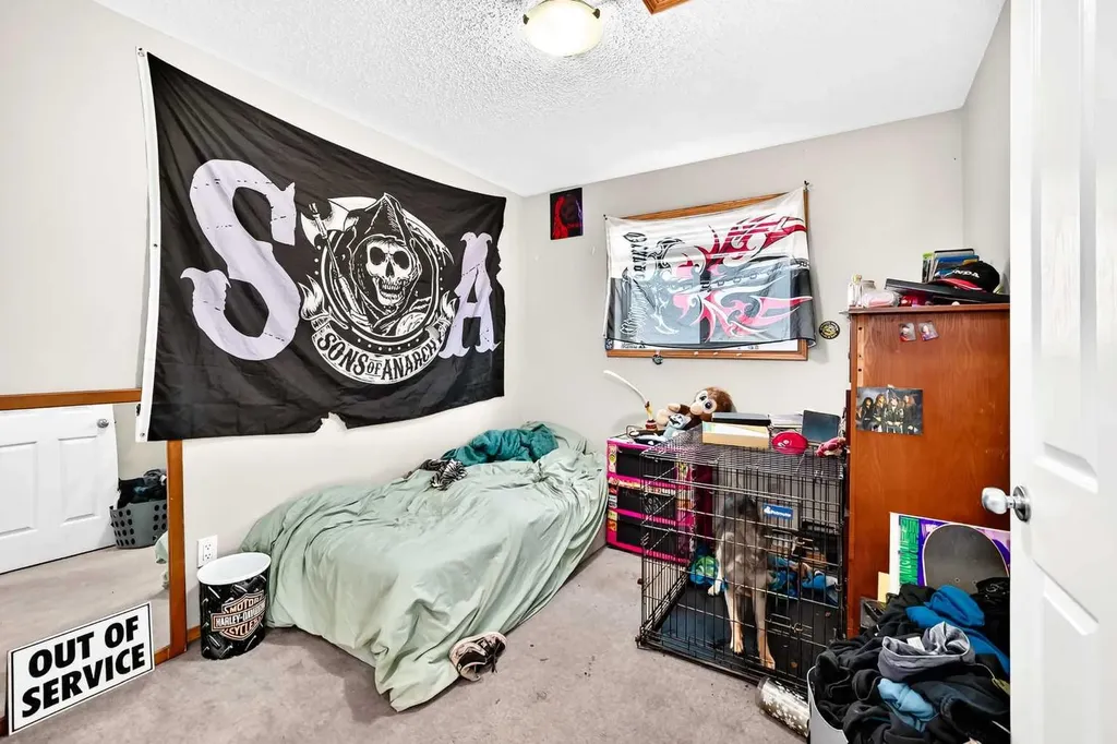 24 Johns Street Red Deer AB T4P 4C7