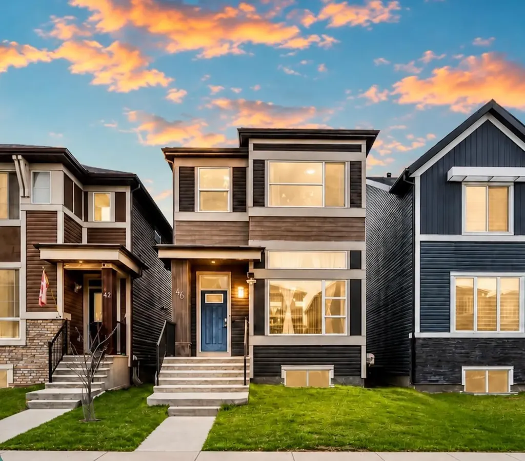 46 Corner Meadows Common NE Calgary AB T3N 1K1
