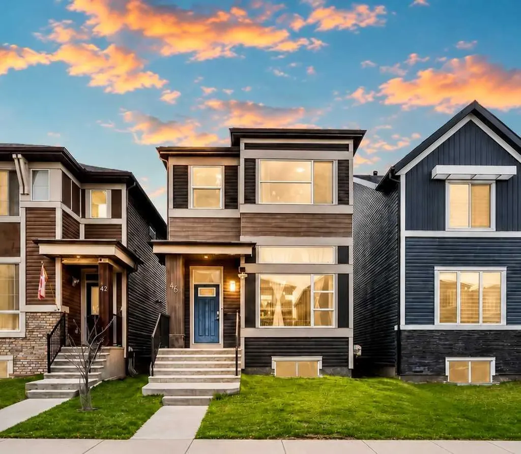 46 Corner Meadows Common NE Calgary AB T3N 1K1