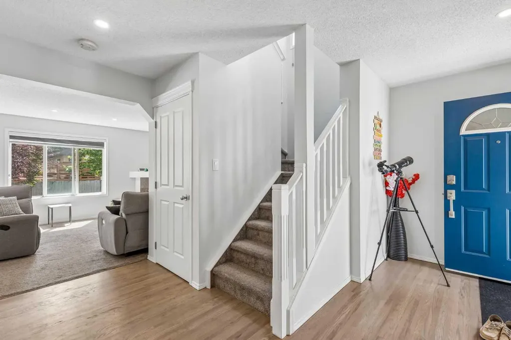 60 Cranfield Park SE Calgary AB T3M1B4