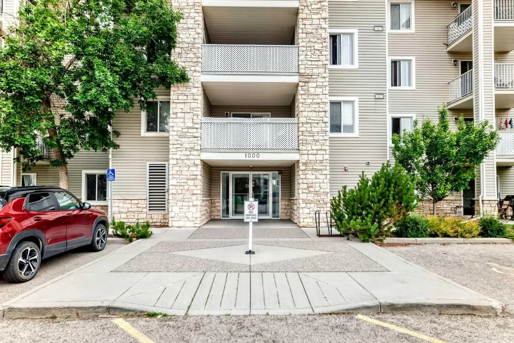 16320 24 Street SW Calgary AB T2Y 4T7