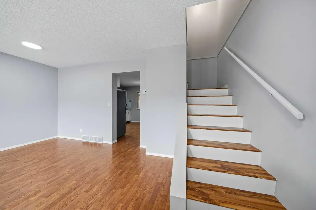 154 Midbend Place SE Calgary AB T2X 2K1