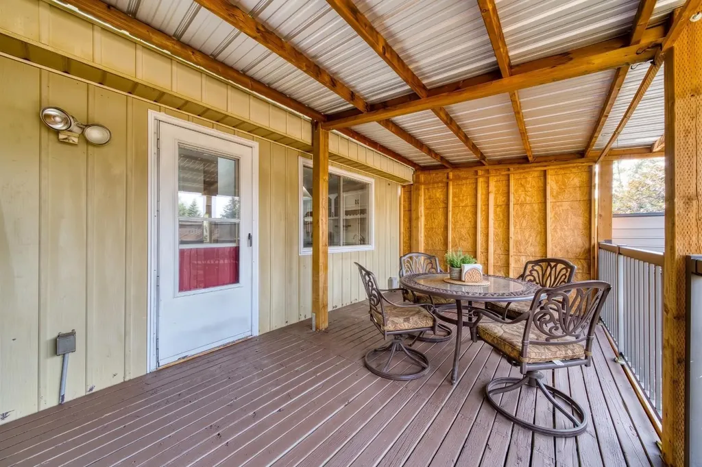 154 Midbend Place SE Calgary AB T2X 2K1