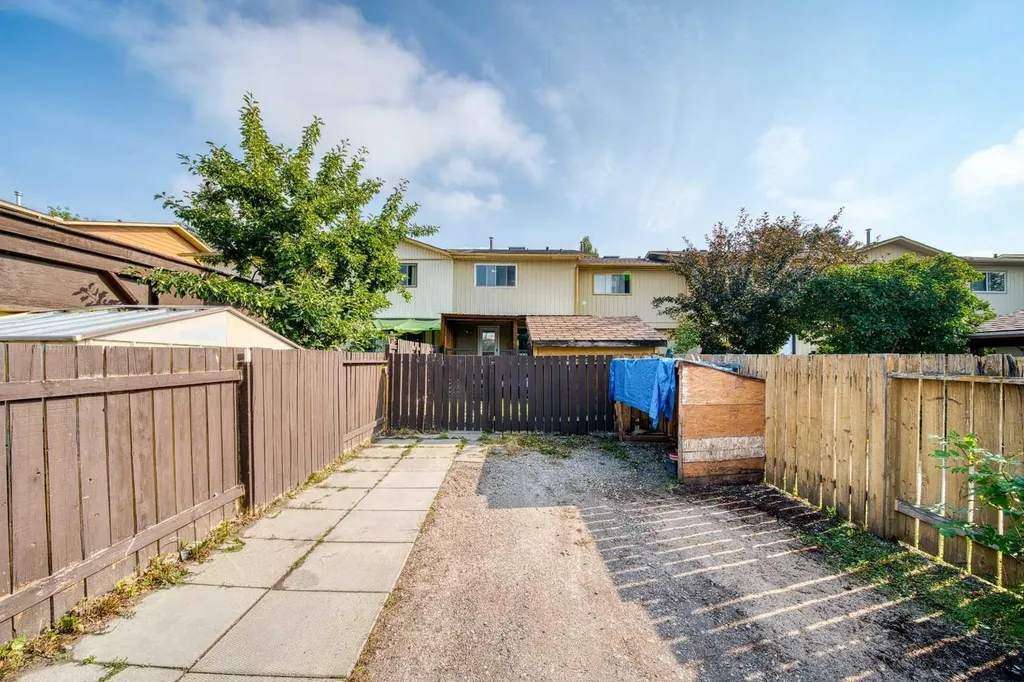 154 Midbend Place SE Calgary AB T2X 2K1