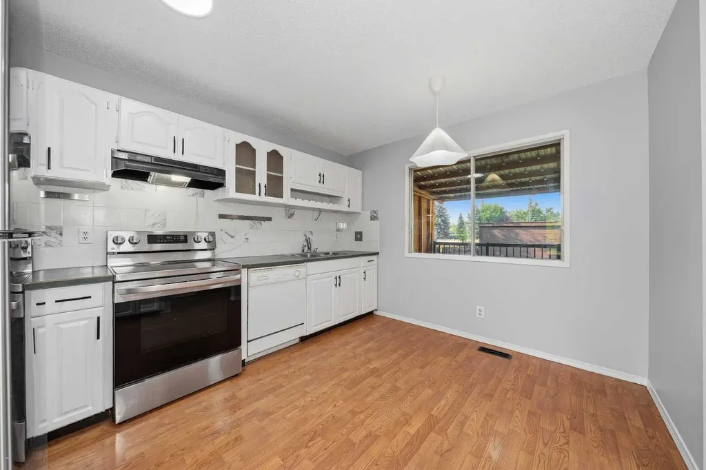 154 Midbend Place SE Calgary AB T2X 2K1