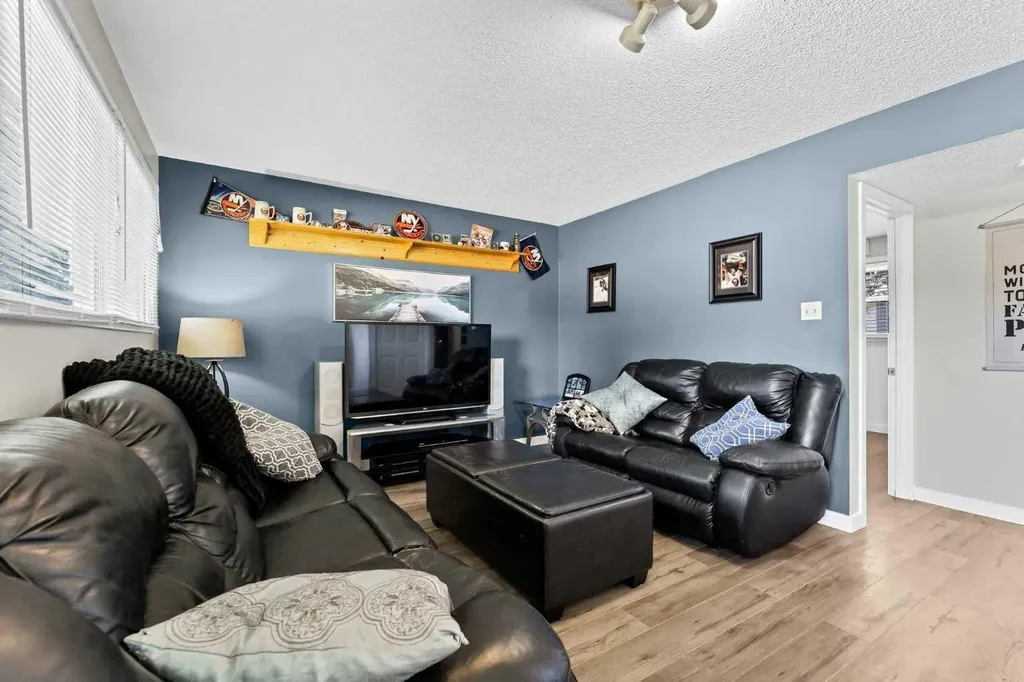 101 Ingram Park Drive E Brooks AB T1R 0K3