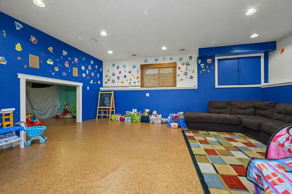10449 122 Avenue Grande Prairie AB T8V 8C5