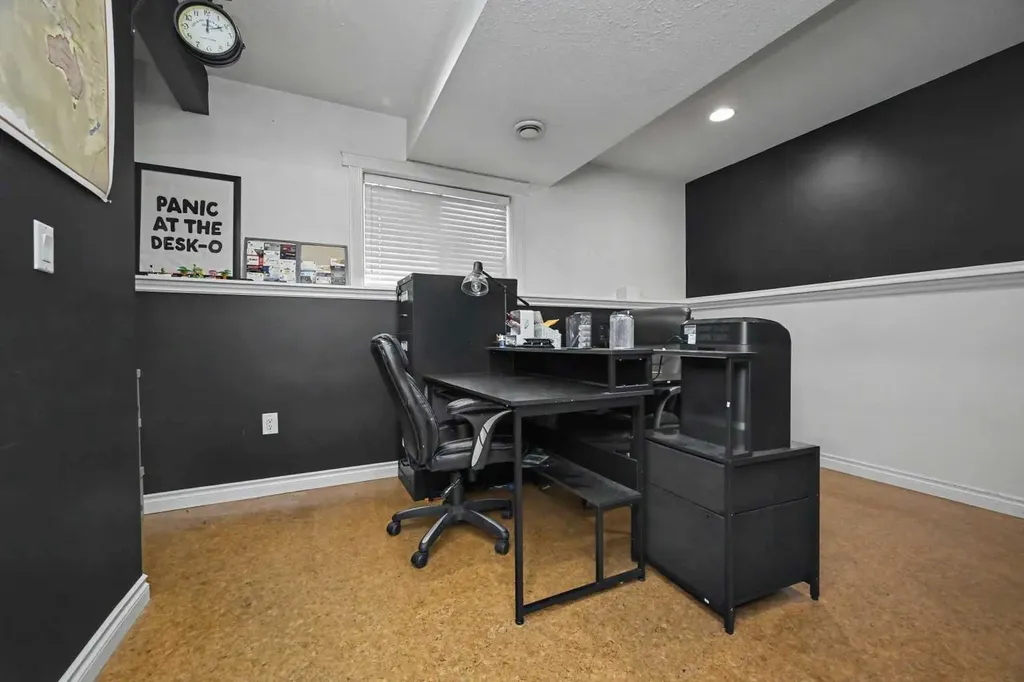 10449 122 Avenue Grande Prairie AB T8V 8C5