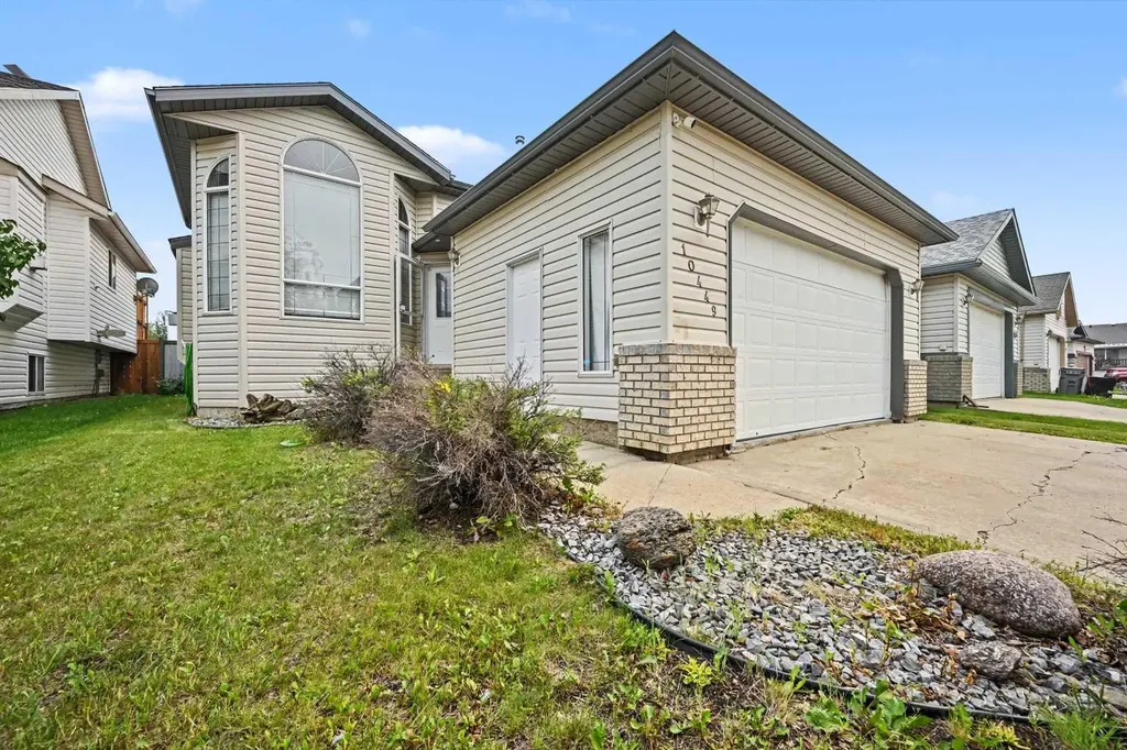 10449 122 Avenue Grande Prairie AB T8V 8C5