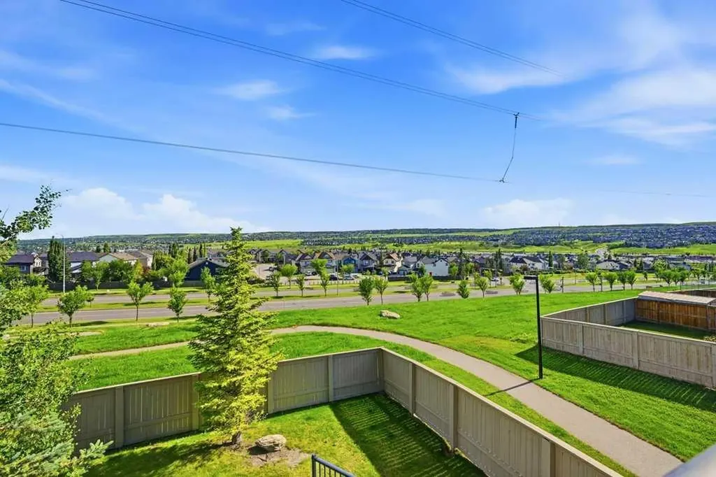 3 Evansview Gardens NW Calgary AB T3P 0L2