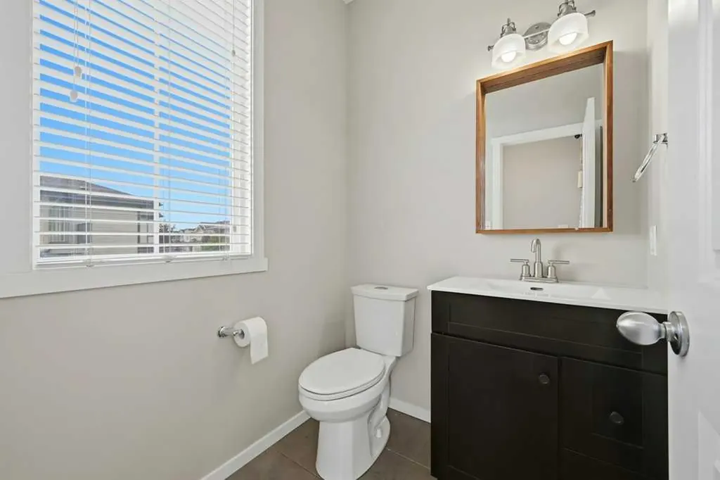 3 Evansview Gardens NW Calgary AB T3P 0L2