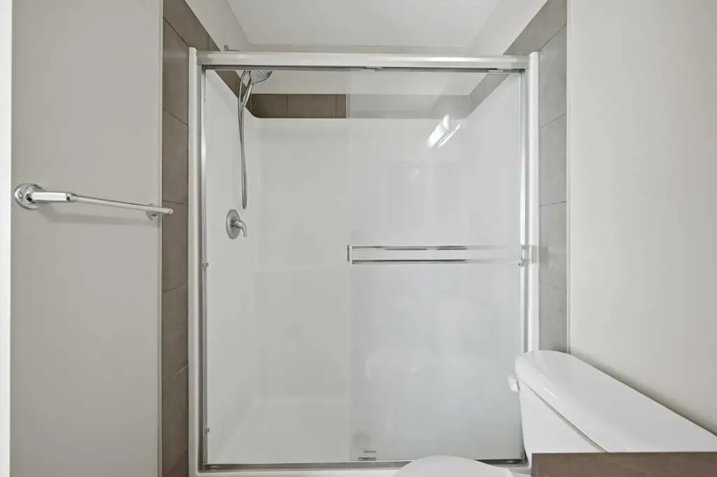 3 Evansview Gardens NW Calgary AB T3P 0L2