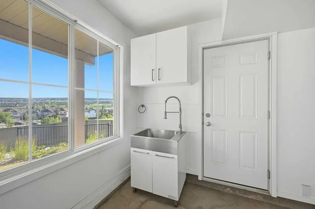3 Evansview Gardens NW Calgary AB T3P 0L2
