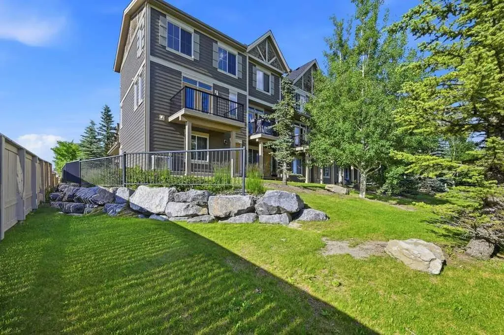 3 Evansview Gardens NW Calgary AB T3P 0L2