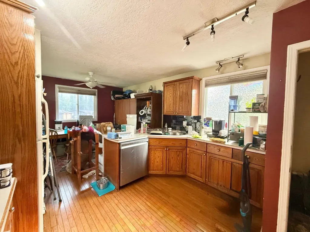 110 Maskuta Drive Hinton AB T7V1E7