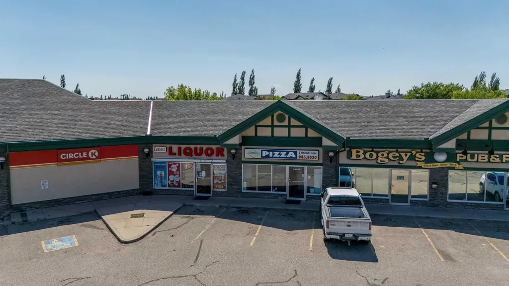 403 Mackenzie Way SW Airdrie AB T4B 3V7