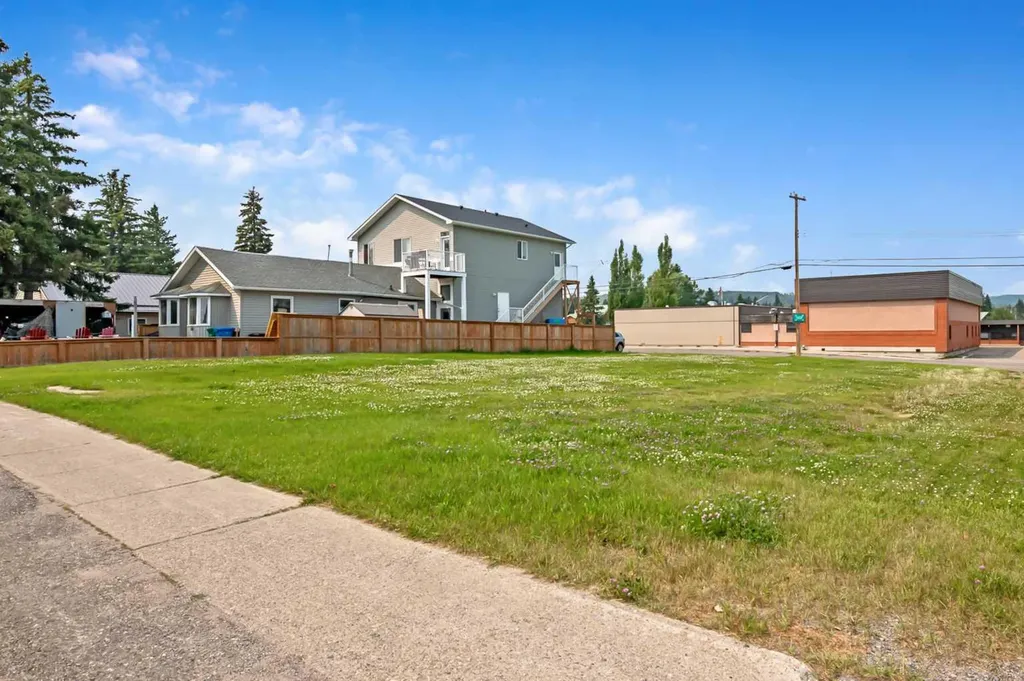 410 Main Street NW Diamond Valley AB T0L2A0