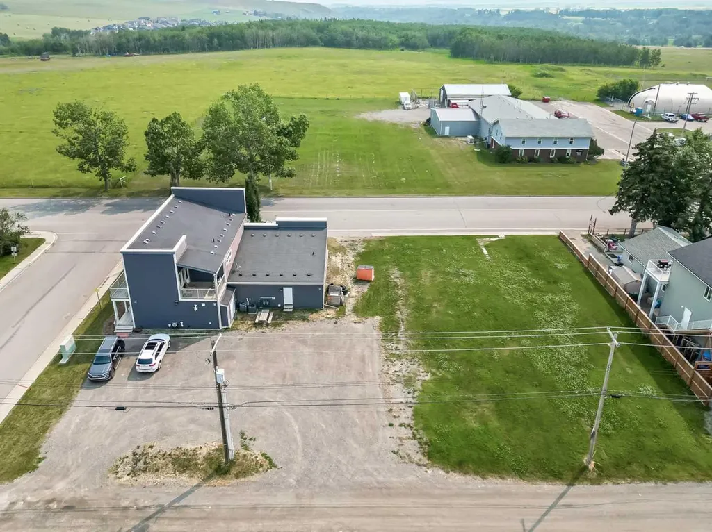 410 Main Street NW Diamond Valley AB T0L2A0