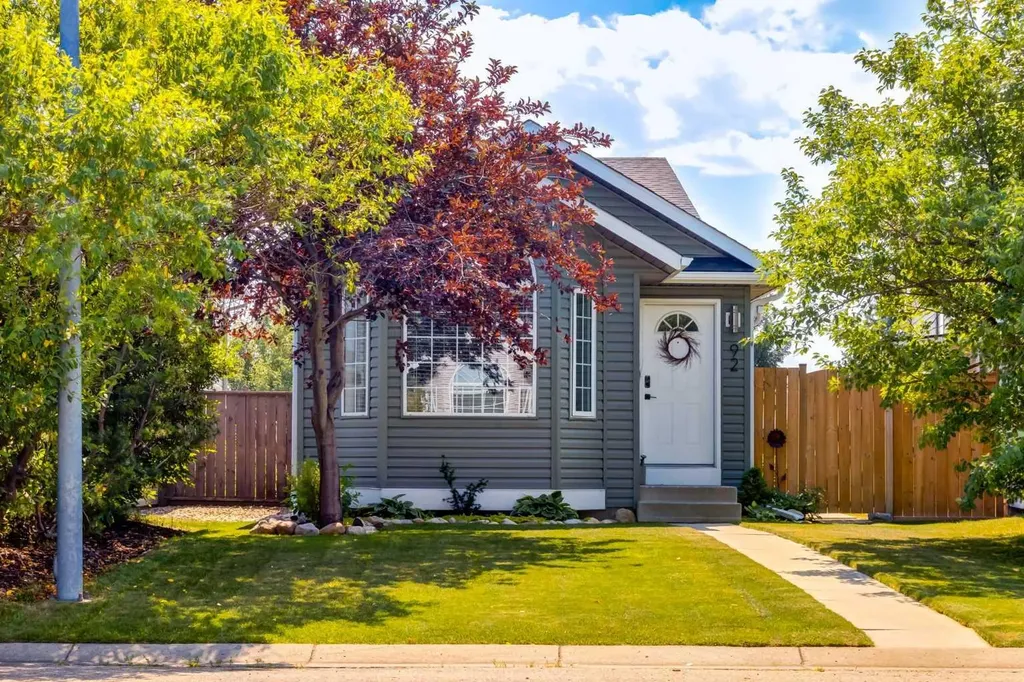 92 Covington Court NE Calgary AB T3K 4L9