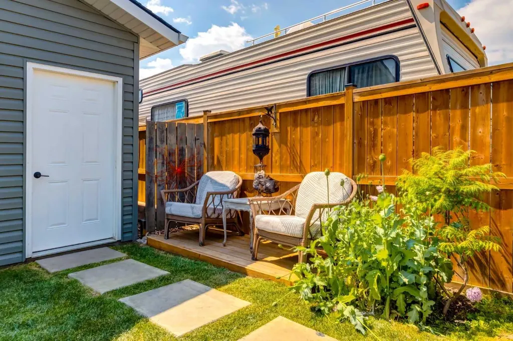 92 Covington Court NE Calgary AB T3K 4L9