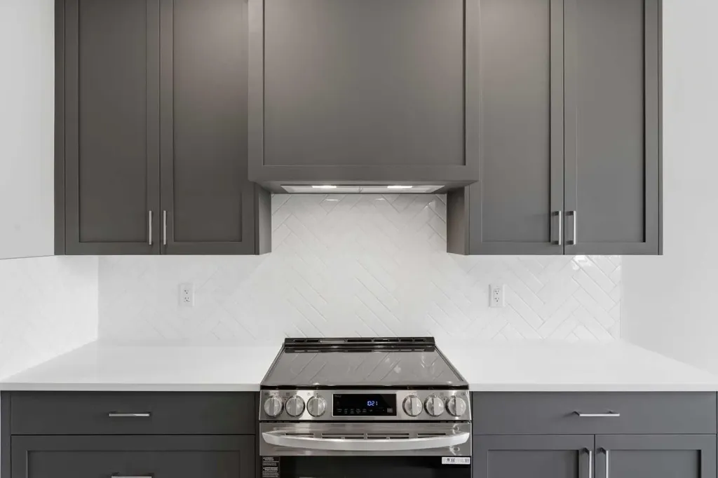 201 Cooperswood Green SW Airdrie AB T3B 3Y6