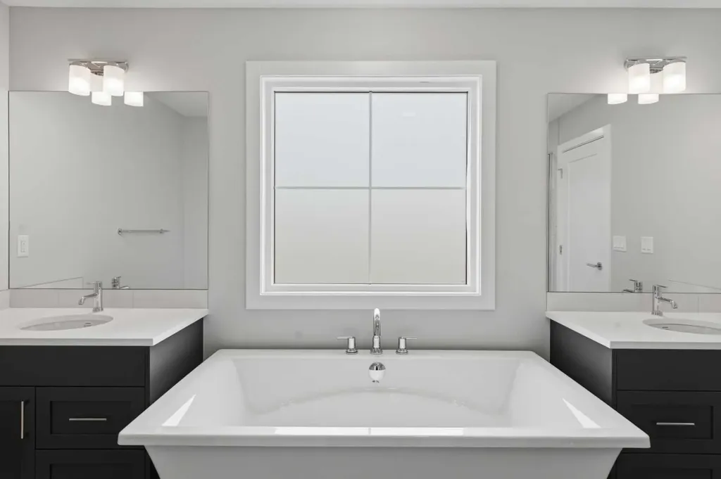 201 Cooperswood Green SW Airdrie AB T3B 3Y6
