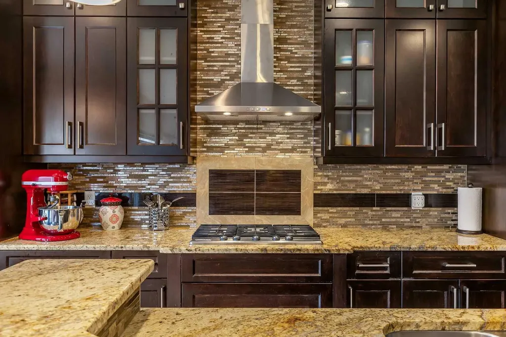9 Saddlelake Grove NE Calgary AB T3J 0P2