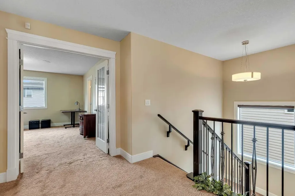 9 Saddlelake Grove NE Calgary AB T3J 0P2