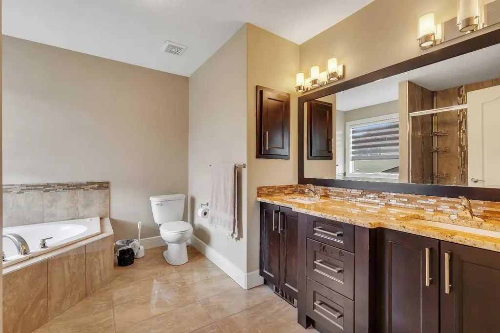 9 Saddlelake Grove NE Calgary AB T3J 0P2