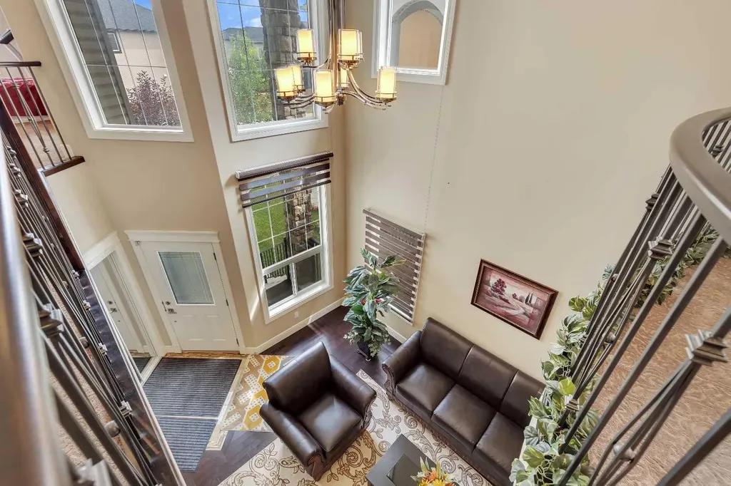 9 Saddlelake Grove NE Calgary AB T3J 0P2