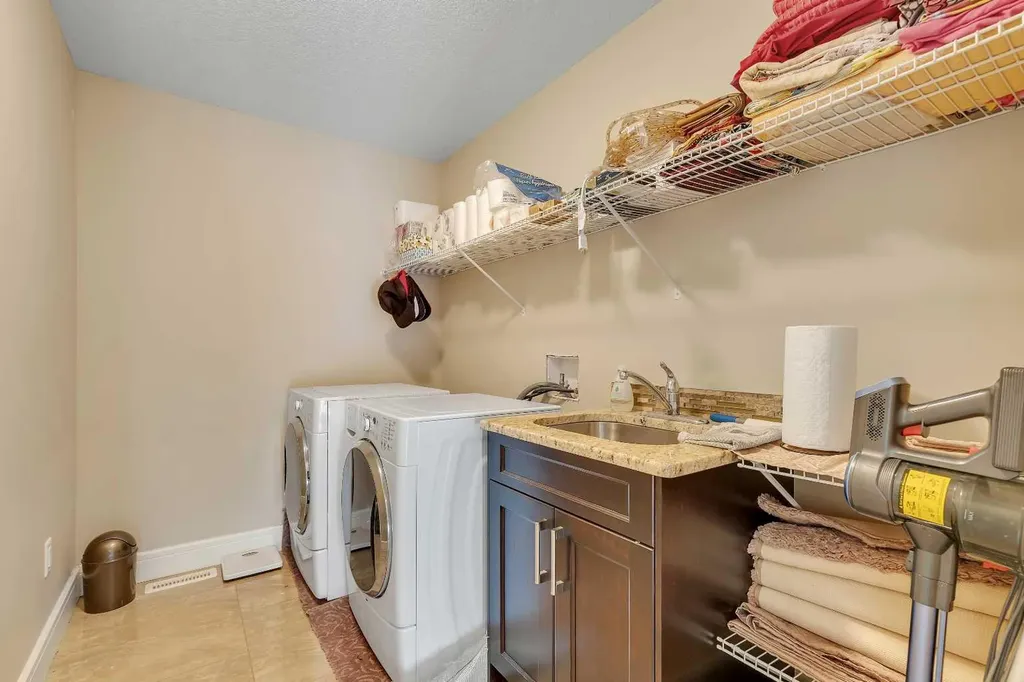 9 Saddlelake Grove NE Calgary AB T3J 0P2