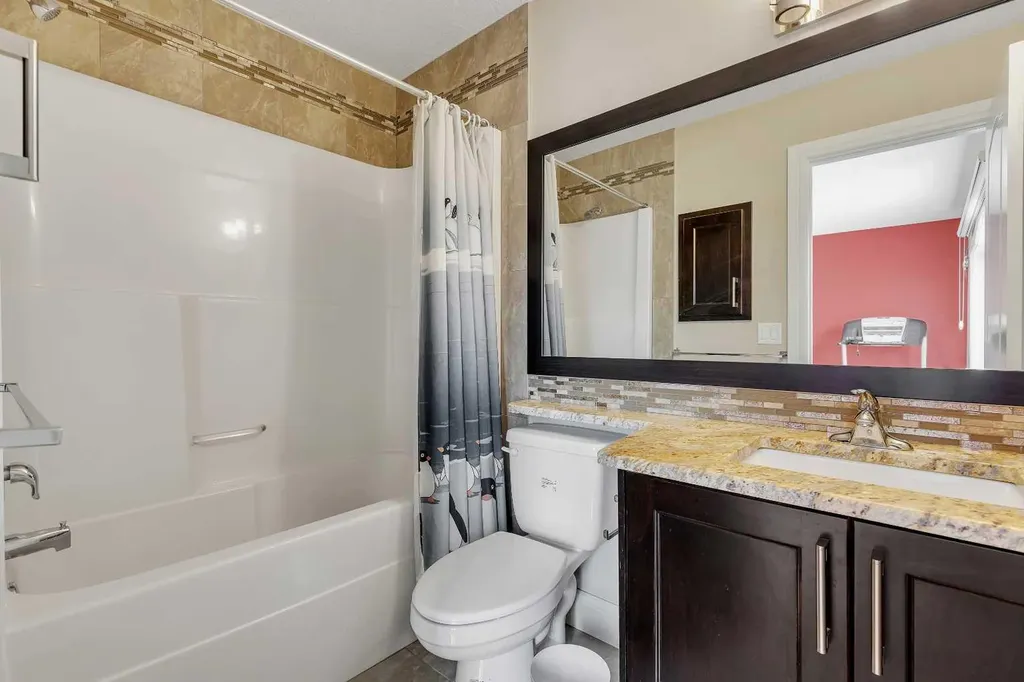 9 Saddlelake Grove NE Calgary AB T3J 0P2