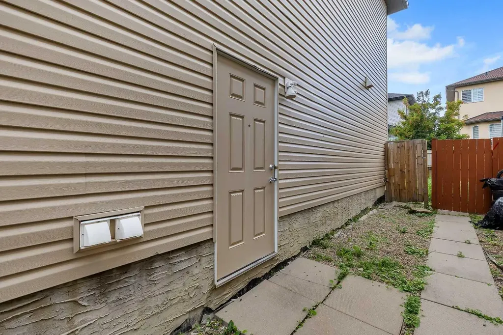 9 Saddlelake Grove NE Calgary AB T3J 0P2