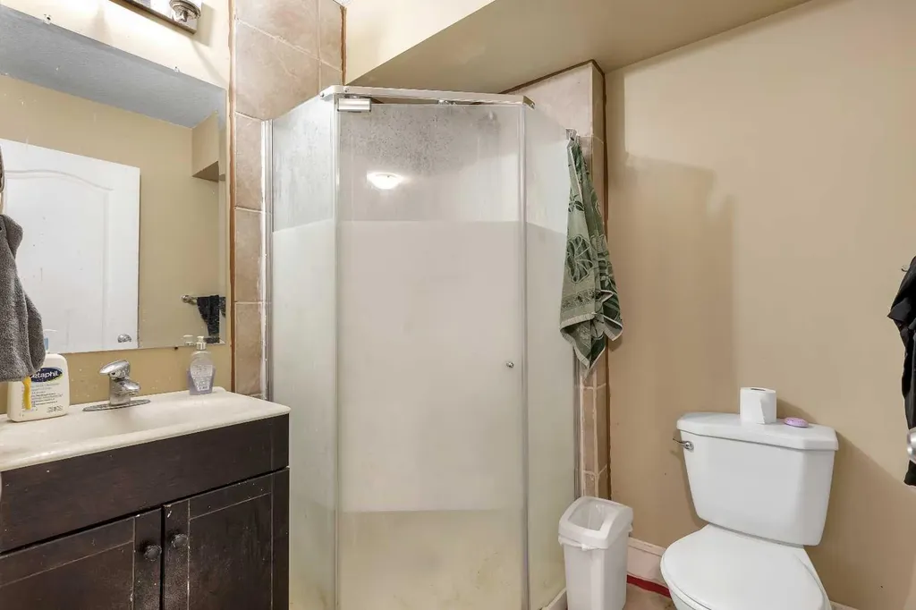 9 Saddlelake Grove NE Calgary AB T3J 0P2
