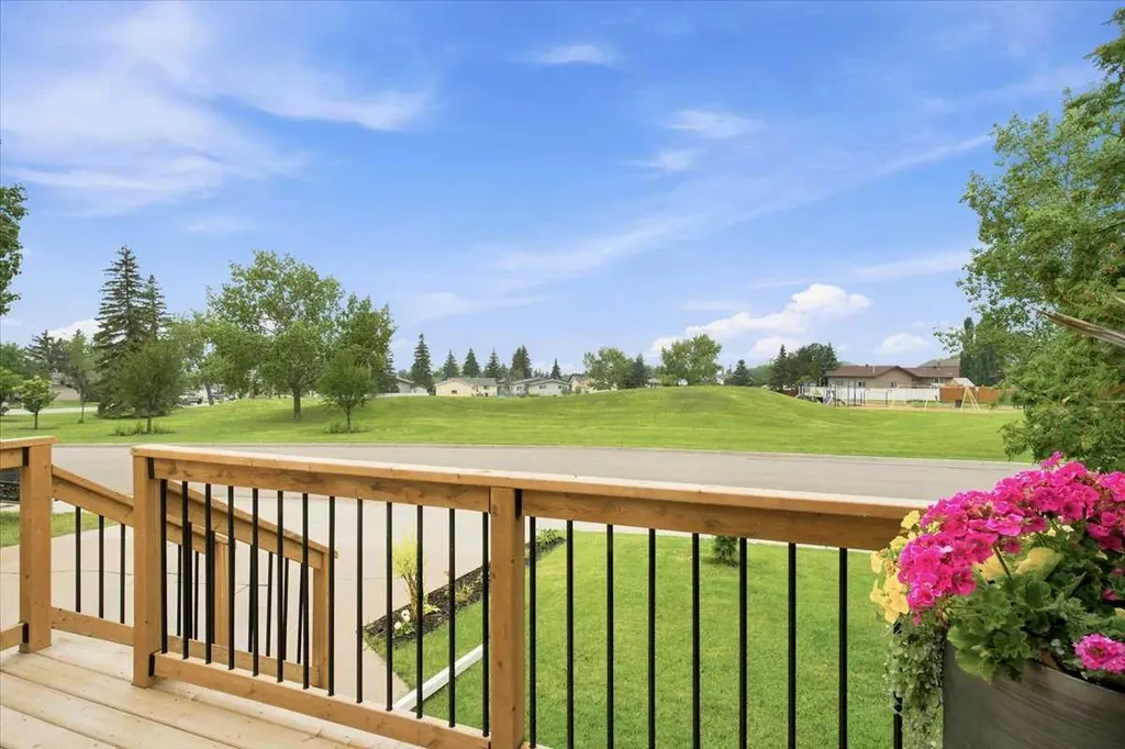 11709 95 Street Grande Prairie AB T8V 4N9
