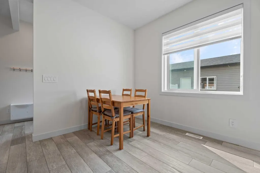 167 Wolf Creek Avenue SE Calgary AB T2X4V1