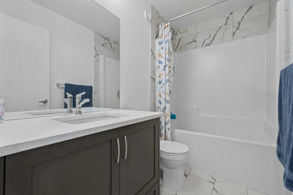 167 Wolf Creek Avenue SE Calgary AB T2X4V1