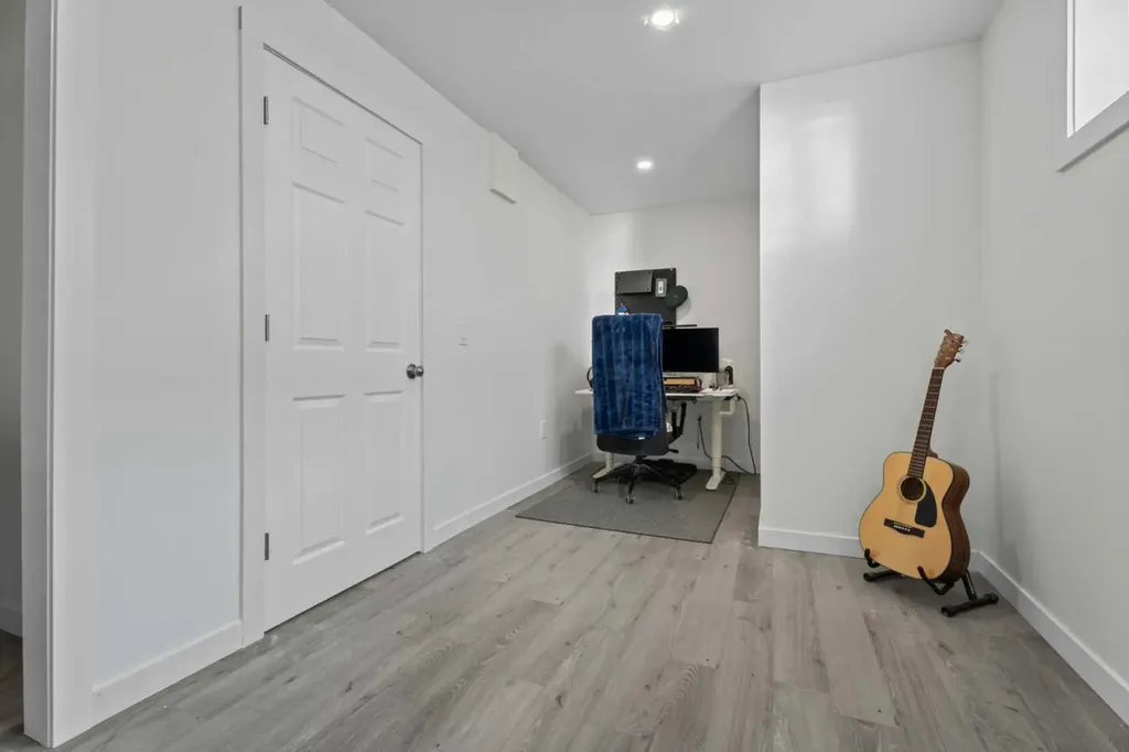 167 Wolf Creek Avenue SE Calgary AB T2X4V1