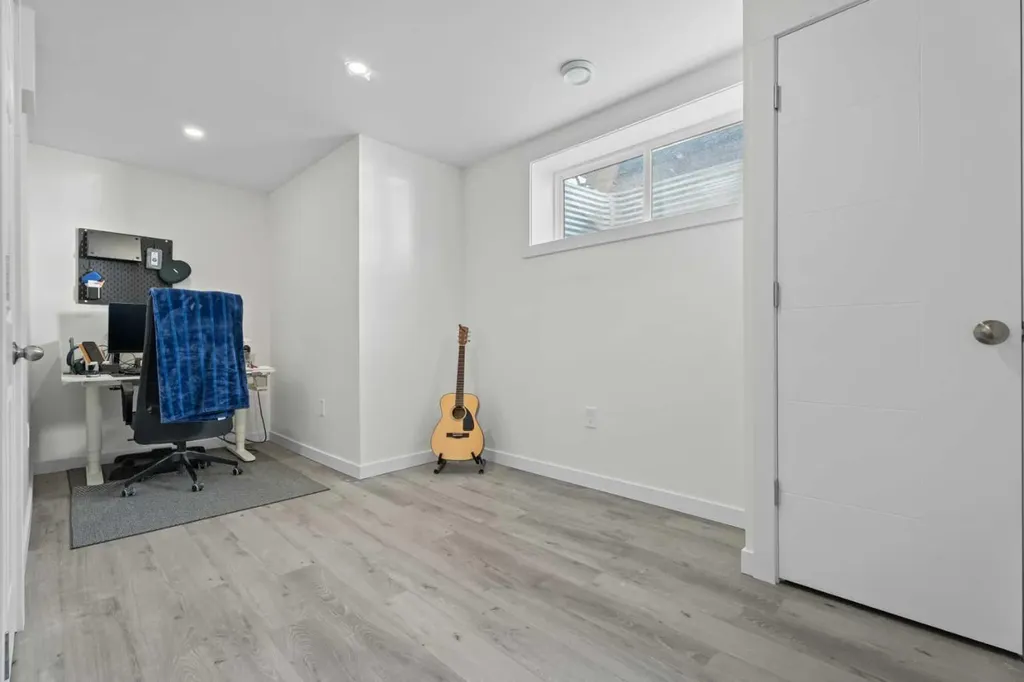 167 Wolf Creek Avenue SE Calgary AB T2X4V1