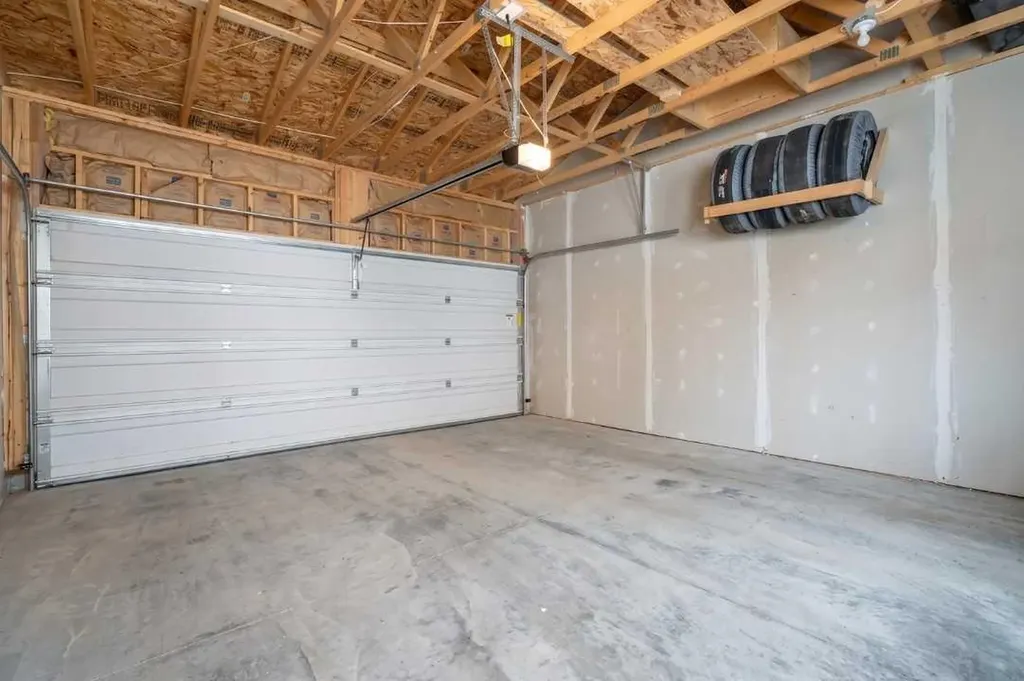 167 Wolf Creek Avenue SE Calgary AB T2X4V1