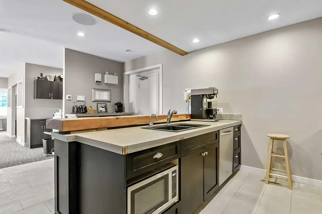 414 Main Street NW Diamond Valley AB T0L2A0