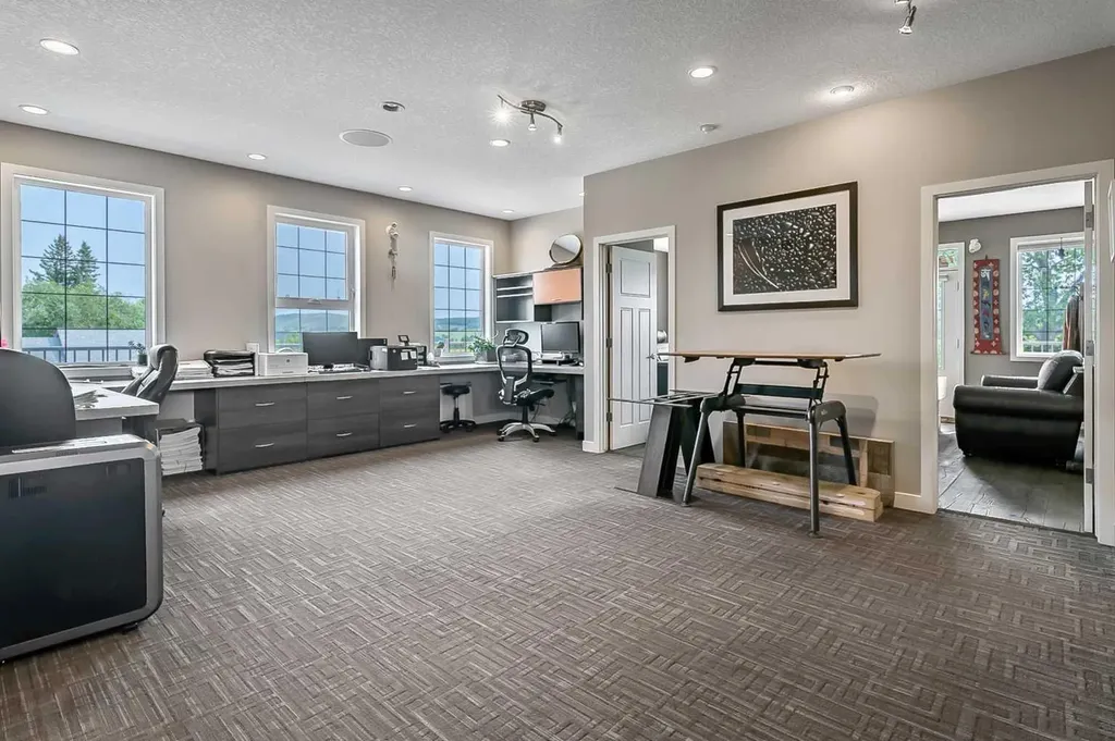 414 Main Street NW Diamond Valley AB T0L2A0
